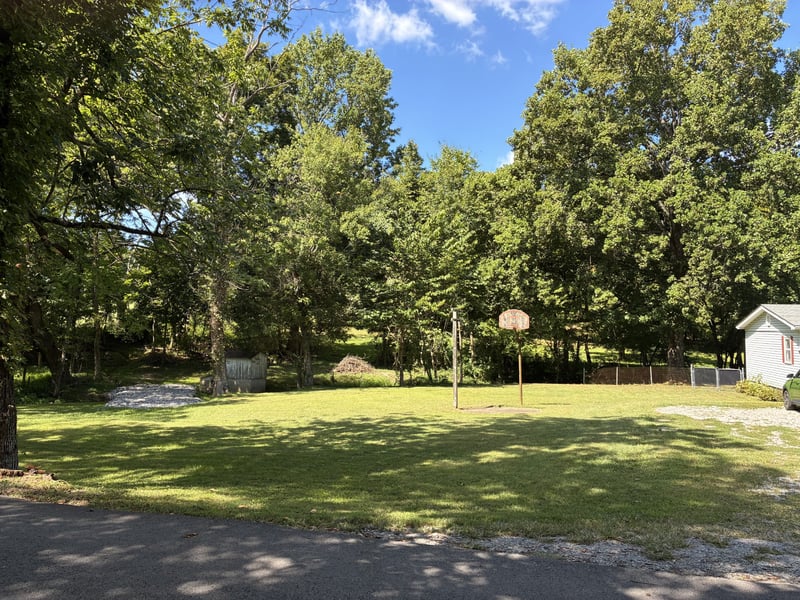 2258 S Williams Rd, Greenbrier, TN 37073