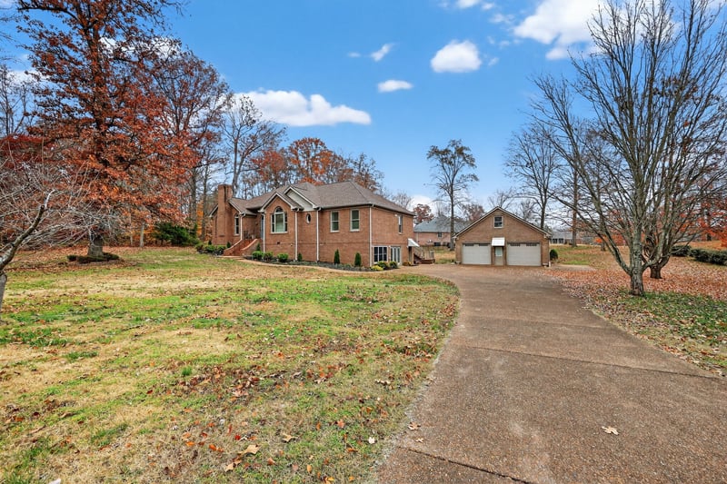 2006 Tamara Ct, Springfield, TN 37172