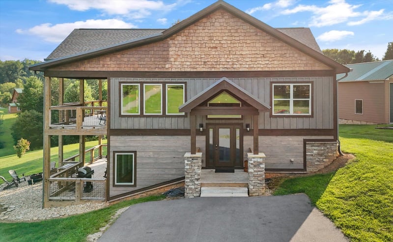 3598 Sugar Tree Dr, Sevierville, TN 37862