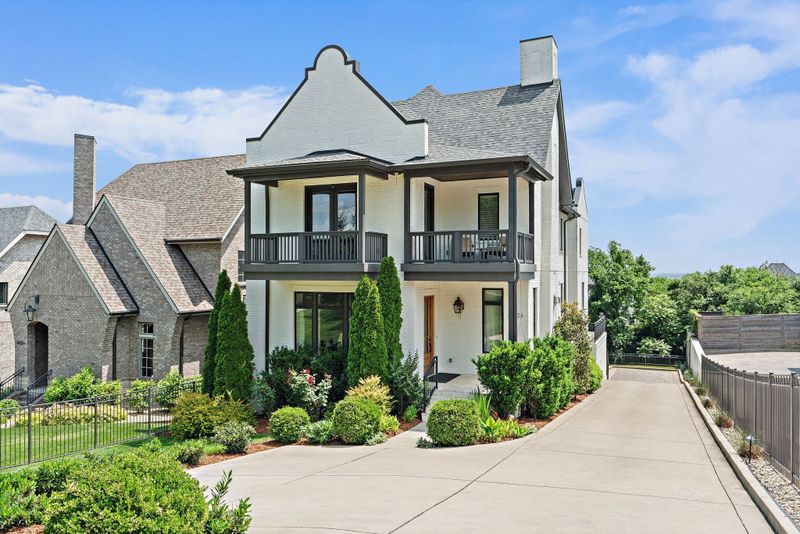 3422B Benham Ave, Nashville, TN 37215