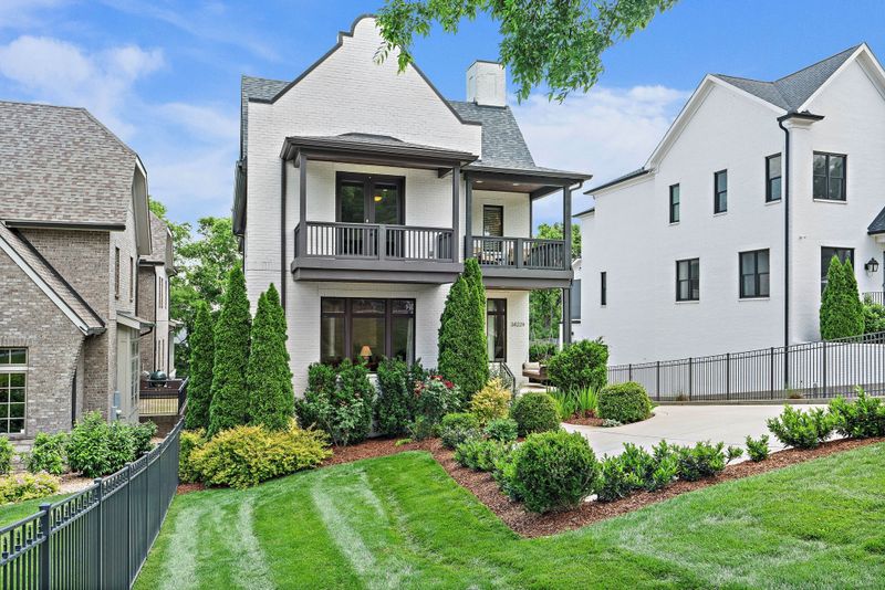 3422B Benham Ave, Nashville, TN 37215