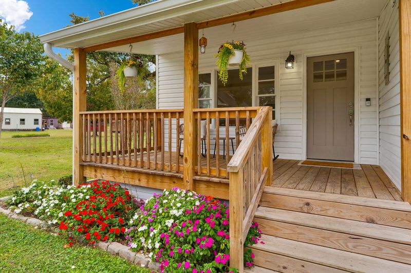 406 E 16th St, Chickamauga, GA 30707