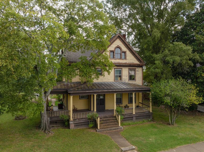 7 Barnhardt Cir, Fort Oglethorpe, GA 30742