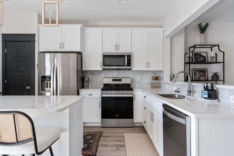 7094 Westside Cir, Nashville, TN 37205