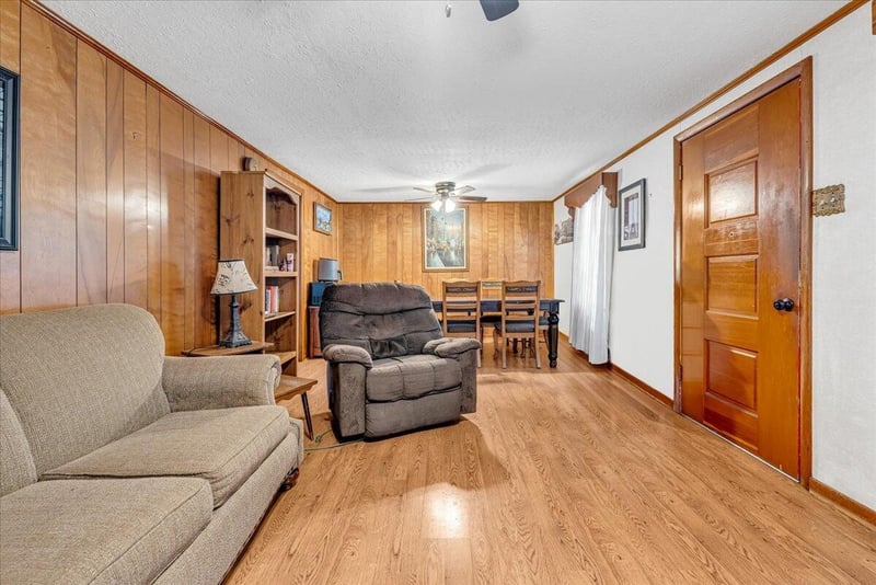 809 Brummel Ave, Bridgeport, AL 35740