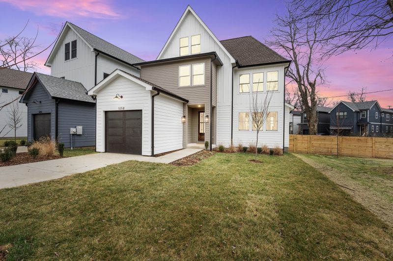 525B Croley Dr, Nashville, TN 37209