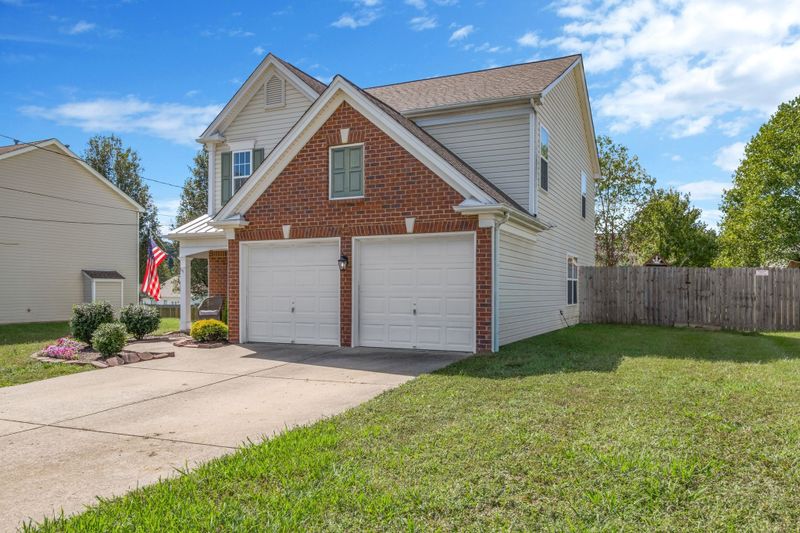 2419 Newberry Ln, Mount Juliet, TN 37122