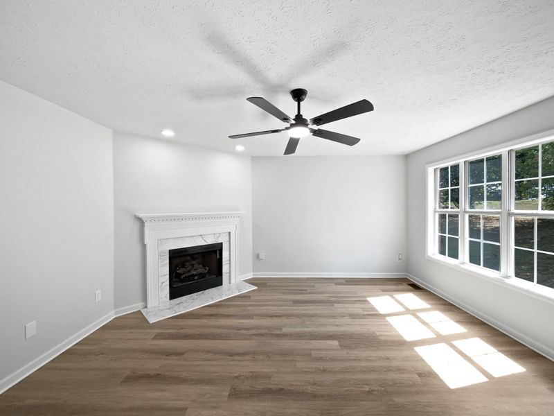 844 College St, Portland, TN 37148