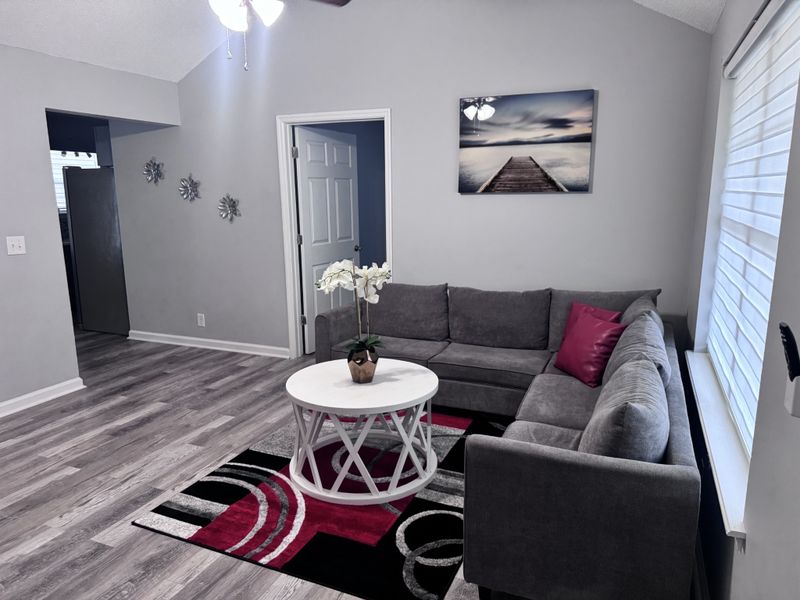 1003 Tyler Dr, Murfreesboro, TN 37130