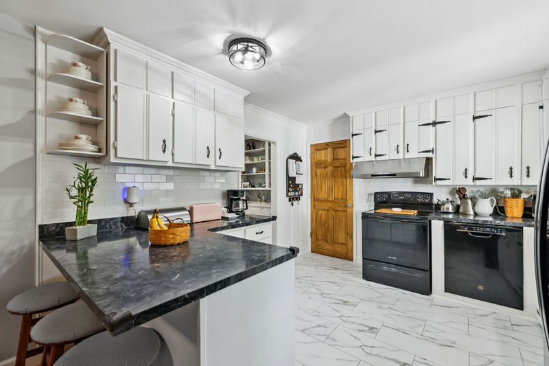 5112 Kincannon Dr, Nashville, TN 37220