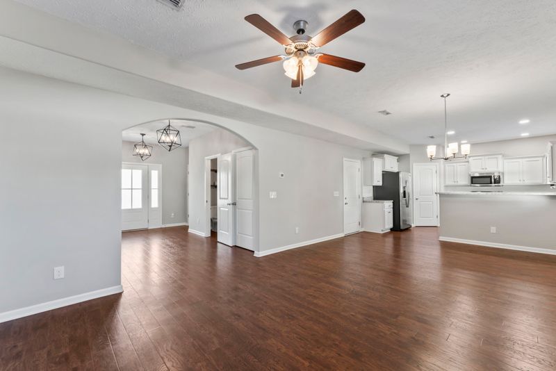 4262 Golden Sun Ct, Murfreesboro, TN 37127