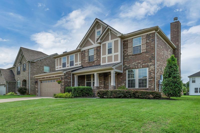 1232 Stockwell Dr, Murfreesboro, TN 37128