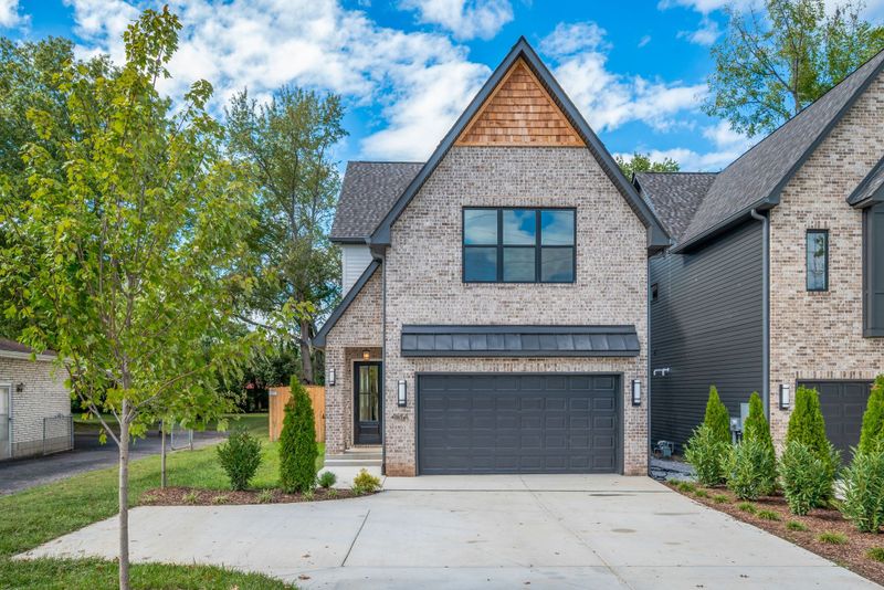 455A Capri Dr, Nashville, TN 37209