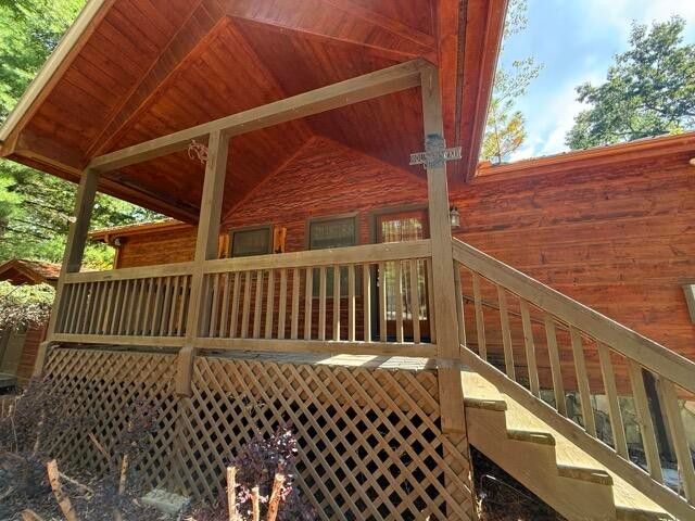 679 Mountain View Cir, Blue Ridge, GA 30513