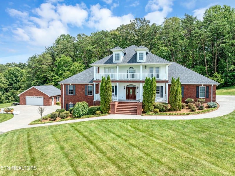 360 Alfred Mccammon Rd, Maryville, TN 37804