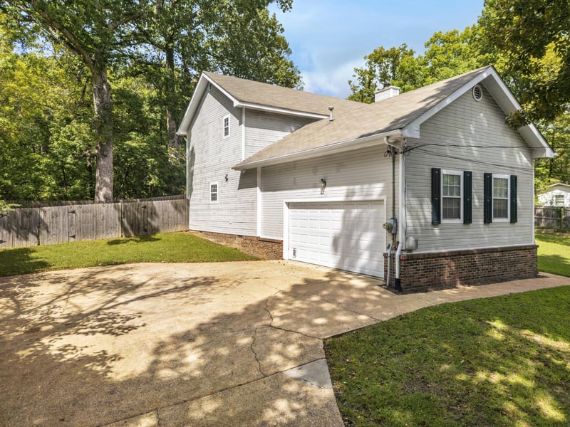 302 Mcfarland Rd, Lookout Mountain, GA 30750