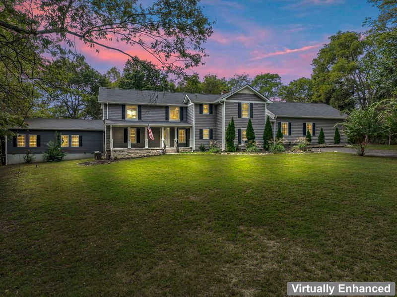 557 Forest Retreat Rd, Hendersonville, TN 37075