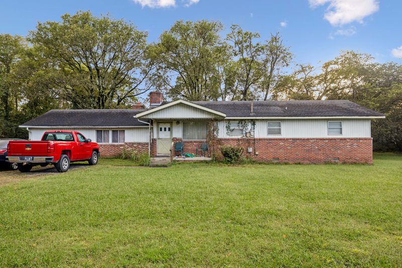 2147 Twin Oak Dr, Murfreesboro, TN 37130