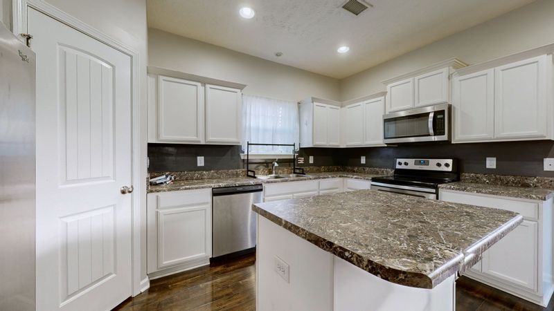 1507 Halverson Dr, Murfreesboro, TN 37128