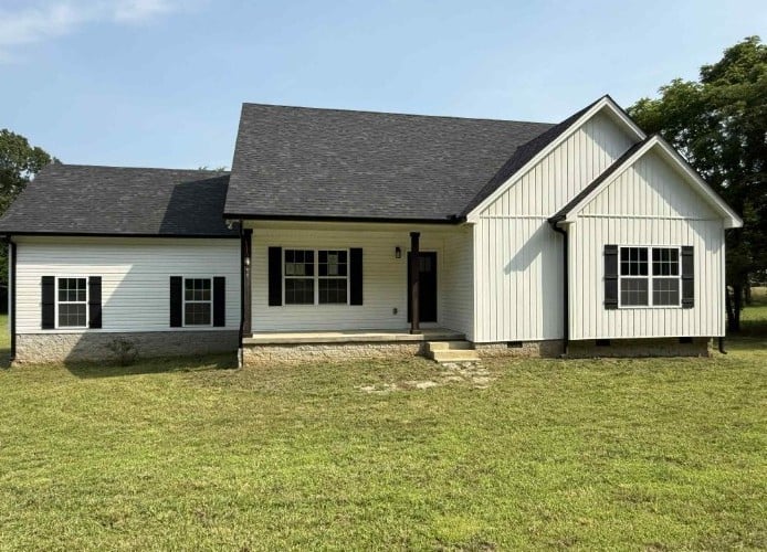 51 Bluff Creek Rd, Brush Creek, TN 38547
