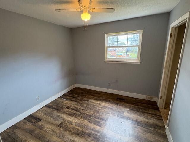 4 Dogwood Dr, Fort Oglethorpe, GA 30742