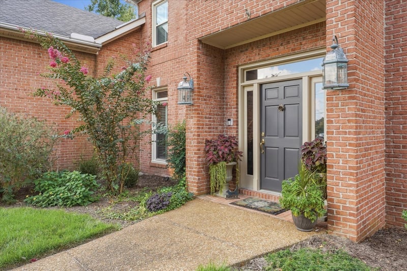 6781 Autumnwood Dr, Nashville, TN 37221