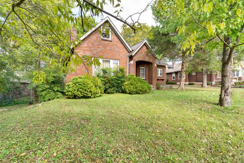 2928 Westmoreland Dr, Nashville, TN 37212