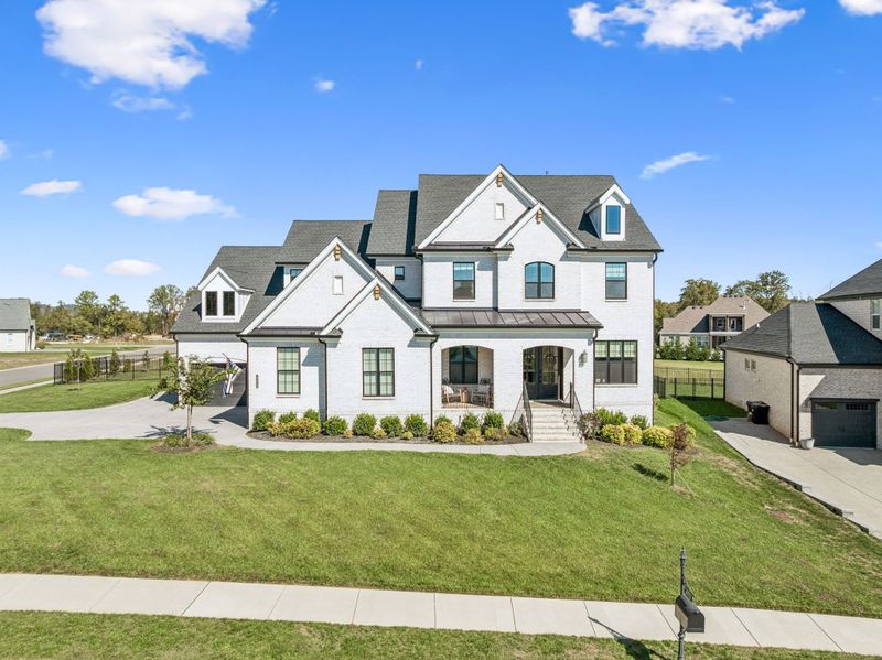 4773 Woodrow Pl, Arrington, TN 37014