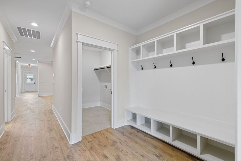 2040 Grace Johns Cir, Murfreesboro, TN 37128