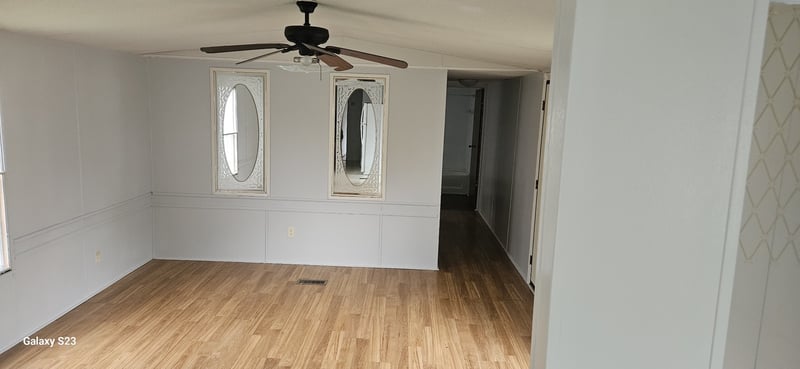 1093 Moss Trl, La Vergne, TN 37086