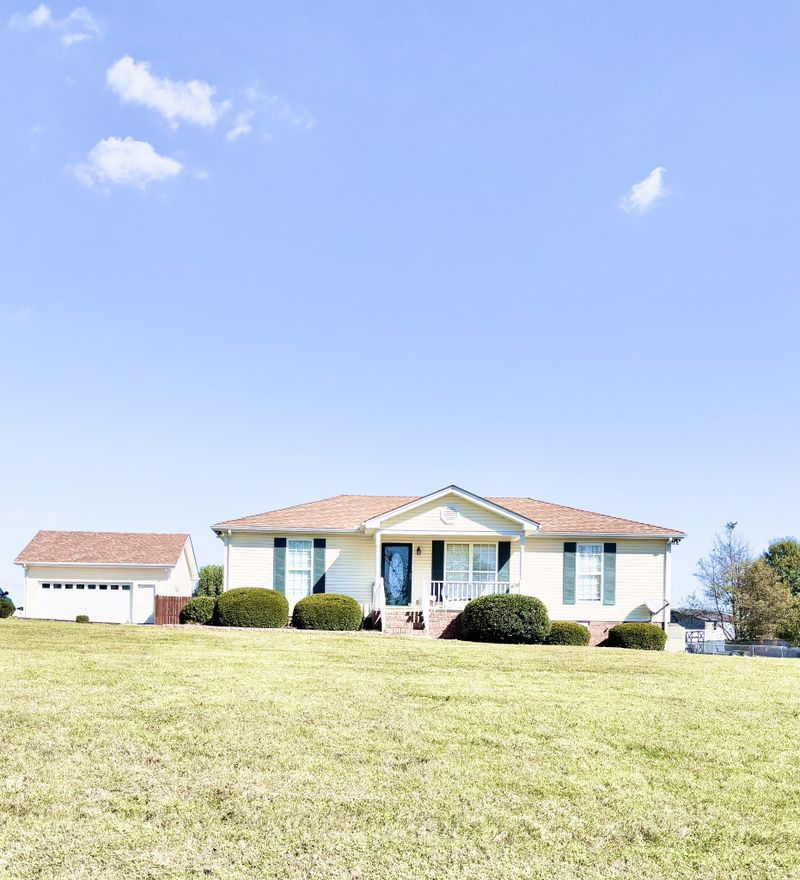 6348 S Lamont Rd S, Orlinda, TN 37141