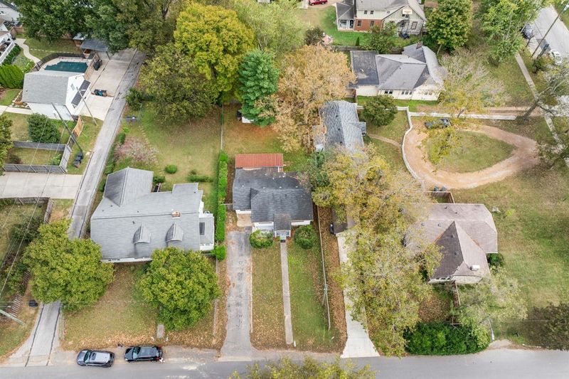 106 44th Ave N, Nashville, TN 37209