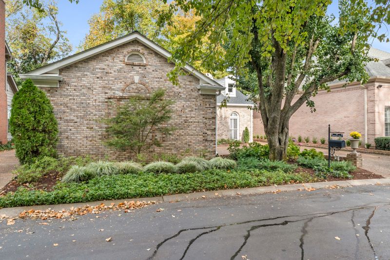 118 Postwood Pl, Nashville, TN 37205