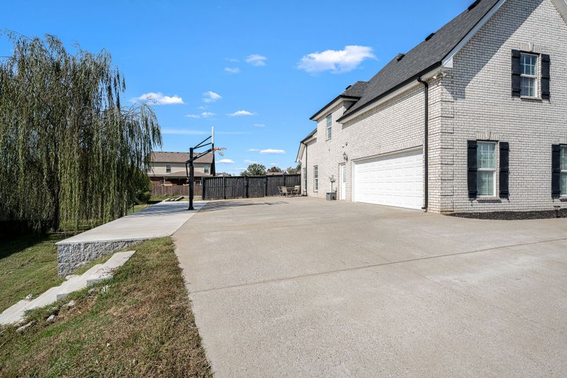 1117 Spring Creek Dr, Murfreesboro, TN 37129