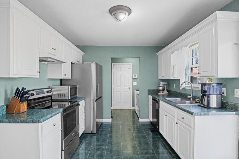 265 Rodeo Dr, Rock Spring, GA 30739