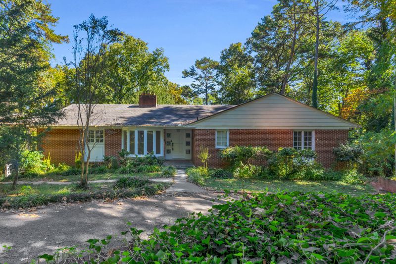 1209 W Lakeshore Dr, Dalton, GA 30720