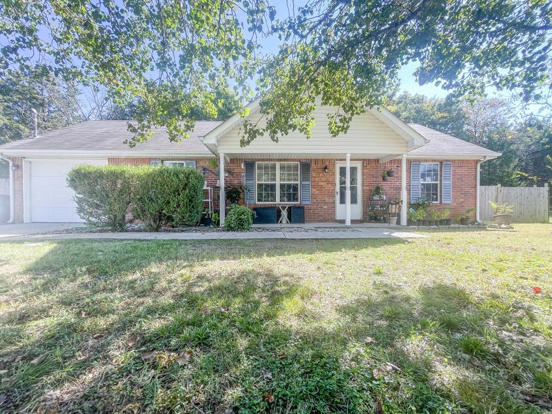 1619 Bill Eller Dr, La Vergne, TN 37086