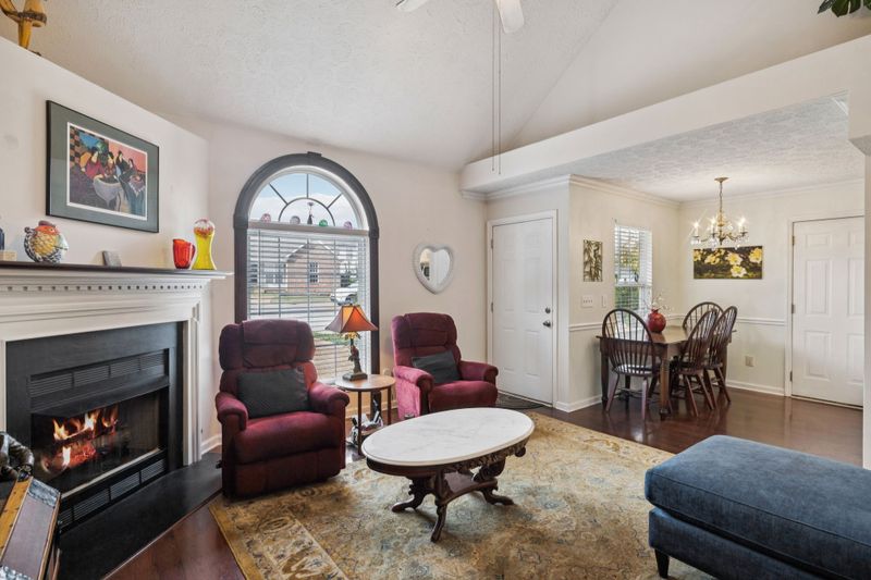 102 Courtside Pl, Hendersonville, TN 37075