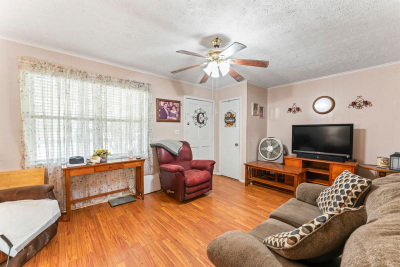 190 Christopher Ln, Murfreesboro, TN 37127