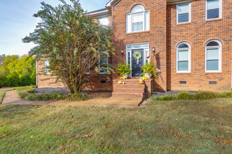 202 Ouida Ln, Columbia, TN 38401