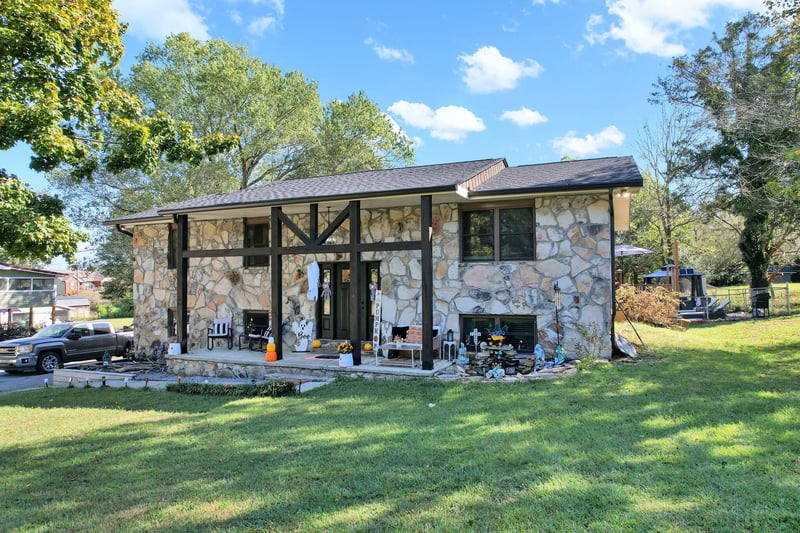 663 Diamond Cir, La Fayette, GA 30728