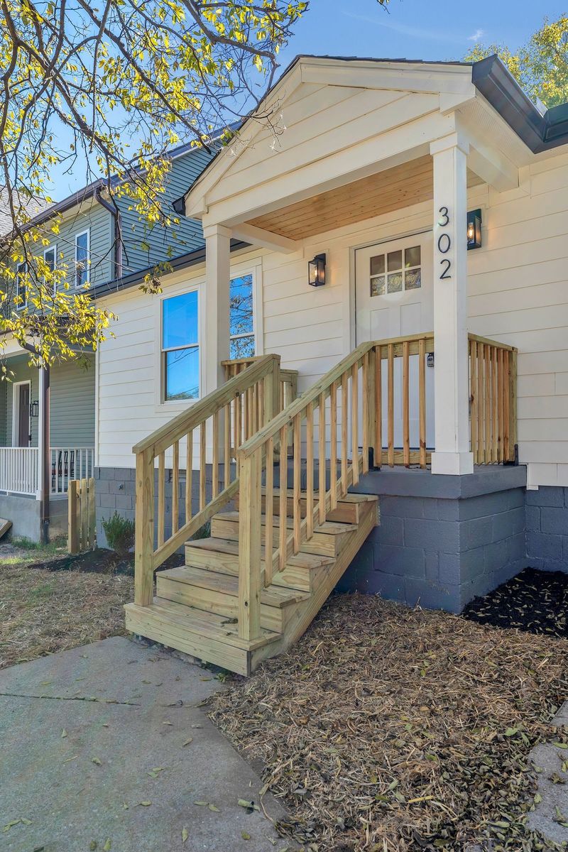 302 Marshall St E, Nashville, TN 37207