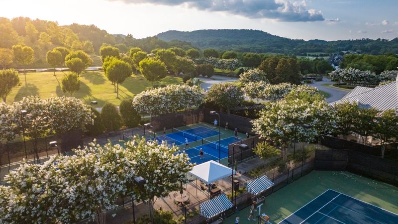 8412 Solstice Dr, College Grove, TN 37046