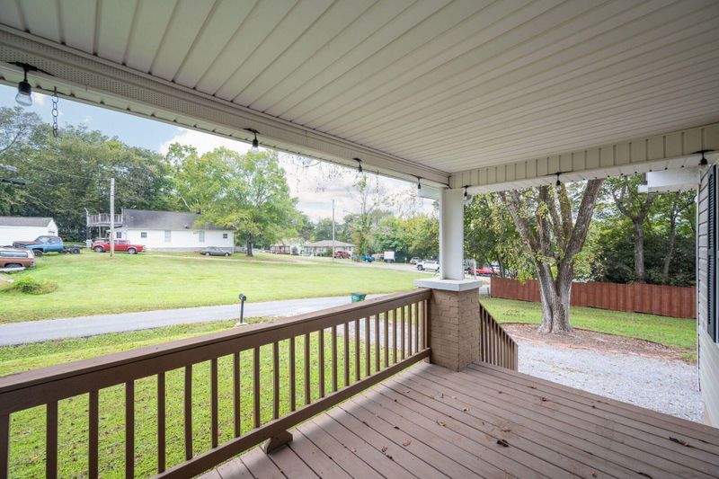 75 Mccraw St, Rossville, GA 30741