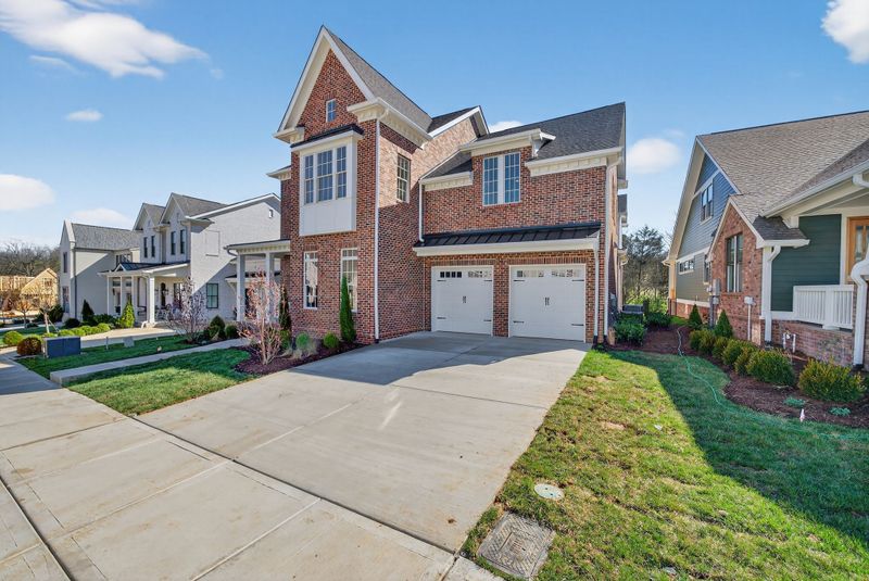 7042 Kinderhook Rd, Nashville, TN 37221