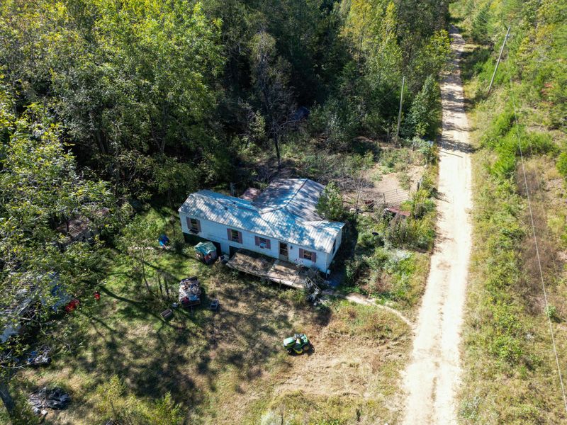 623 County Road 798, Valley Head, AL 35989