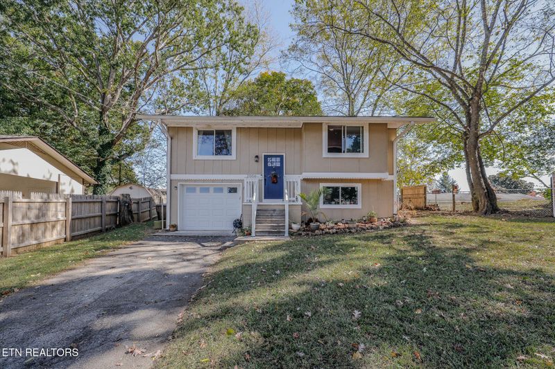 2006 Highland Rd, Maryville, TN 37801