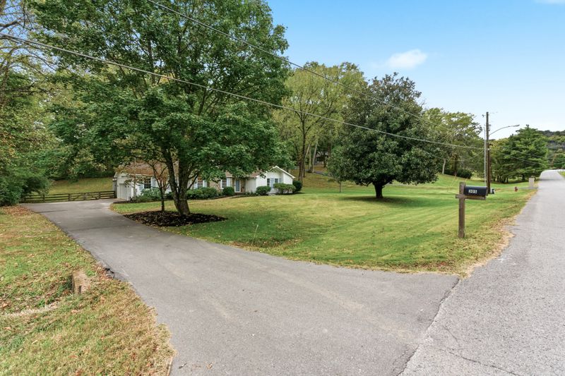305 Ridgewood Rd, Franklin, TN 37064