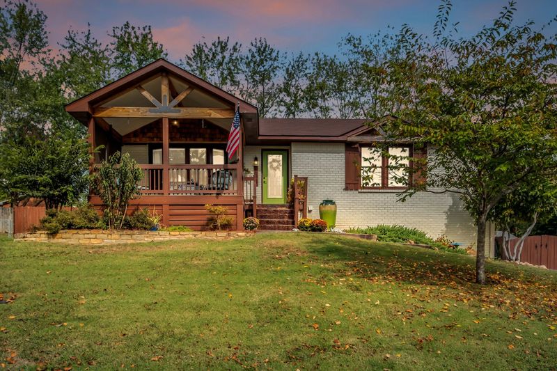 104 Valley View Ct, Hendersonville, TN 37075