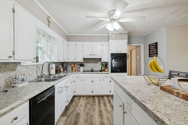 699 Rock Bridge Rd, Gallatin, TN 37066